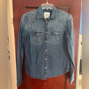 American Eagle Denim Shirt  w/metal details